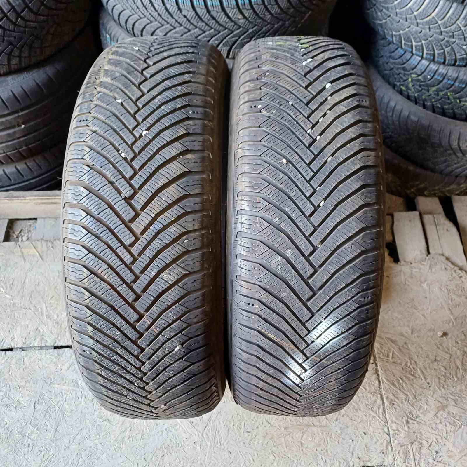 Michelin Alpin 7 215/60R17